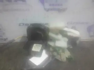 Foto de CERRADURA PUERTA DELANTERA DERECHA SIN MARCA SIN MODELO referencia 7261AST3 foto 2