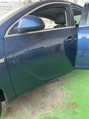 Foto de PUERTA DELANTERA IZQUIERDA OPEL INSIGNIA BERLINA
