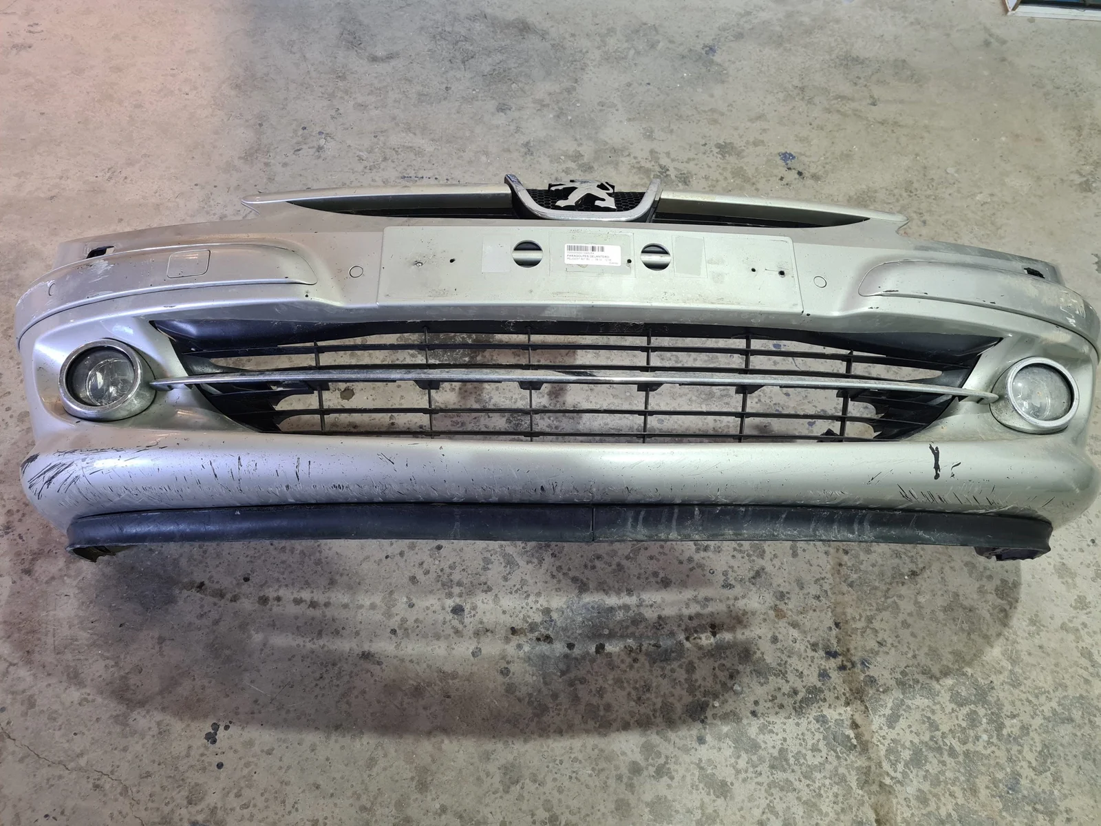 Foto de PARAGOLPES DELANTERO PEUGEOT 807