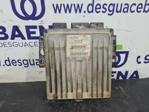 Foto de CENTRALITA MOTOR UCE RENAULT MEGANE II BERLINA 3P referencia 8200498188 foto 1