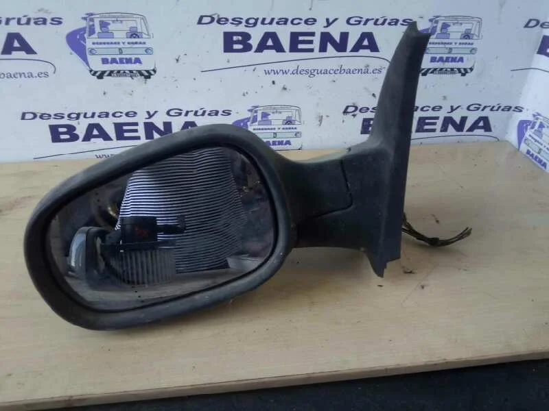 Foto de RETROVISOR IZQUIERDO SIN MARCA SIN MODELO referencia AÑO 2005