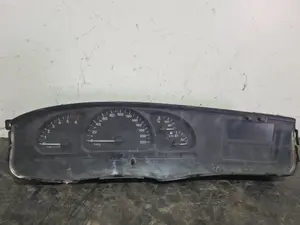 Foto de CUADRO INSTRUMENTOS OPEL VECTRA B BERLINA referencia 90569356