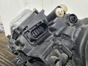 Foto de FARO DERECHO MERCEDES-BENZ CLASE A (BM 177) referencia A1779064803 foto 7