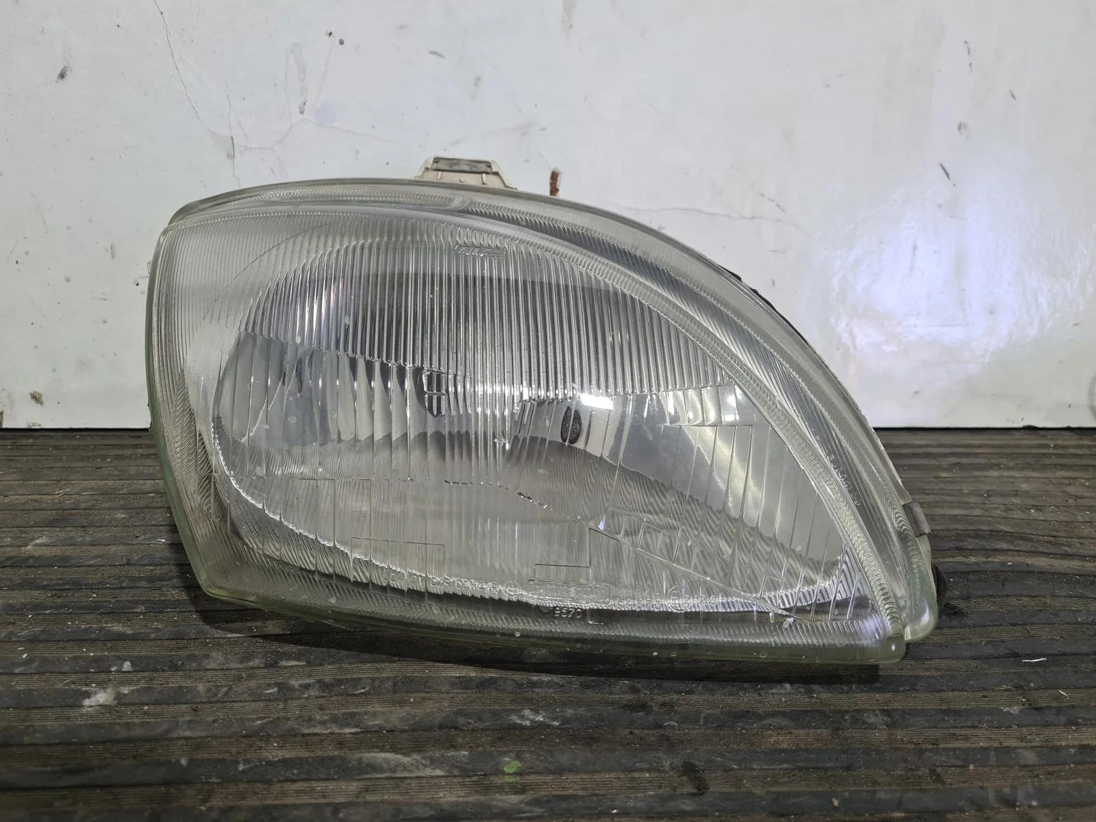 Foto de FARO DERECHO FIAT SEICENTO (187) referencia 38800748