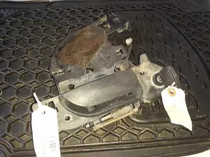Foto de MANETA EXTERIOR DELANTERA IZQUIERDA SIN MARCA SIN MODELO
