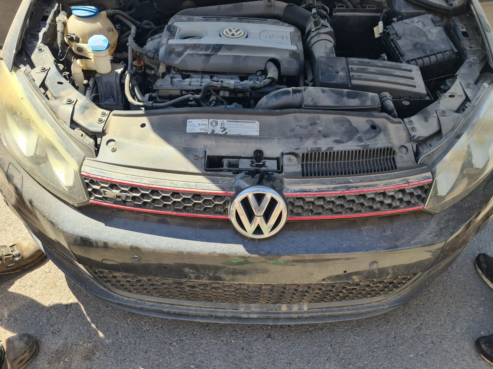 Foto de REJILLA DELANTERA VOLKSWAGEN GOLF VI (5K1)(10.2008)