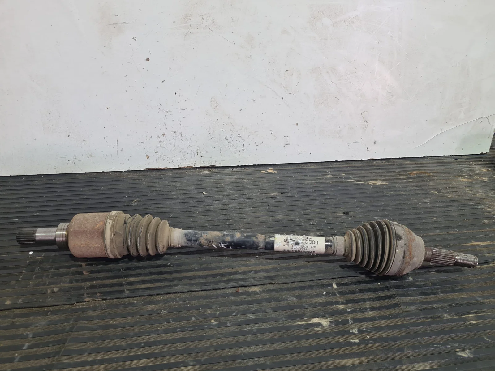 Foto de TRANSMISION DELANTERA IZQUIERDA CITROEN C3 referencia 9638580