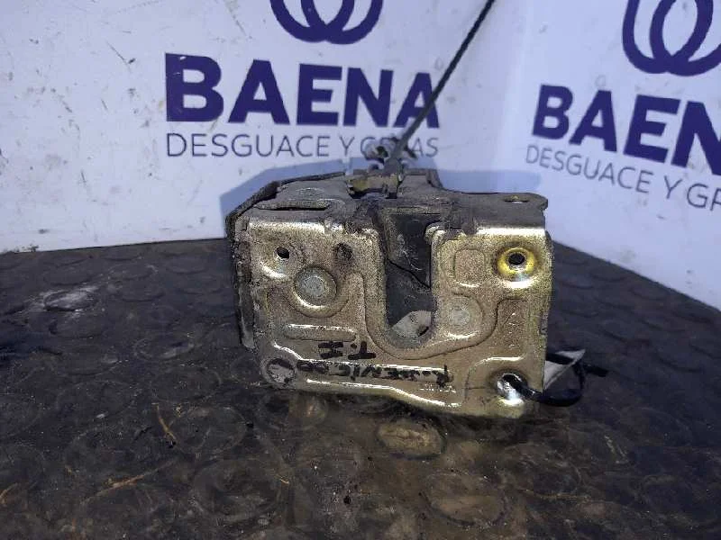 Foto de CERRADURA PUERTA TRASERA IZQUIERDA SIN MARCA SIN MODELO referencia 8200102906