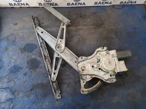 Foto de ELEVALUNAS DELANTERO IZQUIERDO TOYOTA COROLLA (E12) referencia 0130822031 foto 3