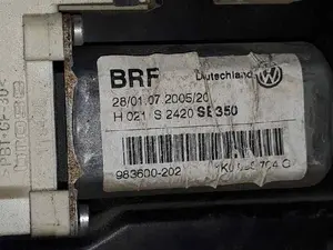 Foto de ELEVALUNAS TRASERO DERECHO SEAT LEON (1P1) referencia 983600202 foto 3