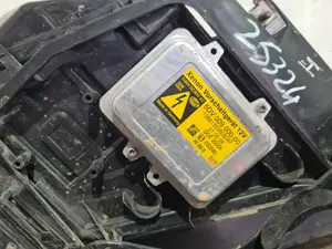 Foto de FARO IZQUIERDO BMW SERIE 5 BERLINA (E60) referencia 1EL16490700AJ foto 8