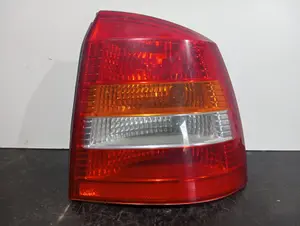 Foto de PILOTO TRASERO DERECHO OPEL ASTRA G BERLINA referencia 90521544