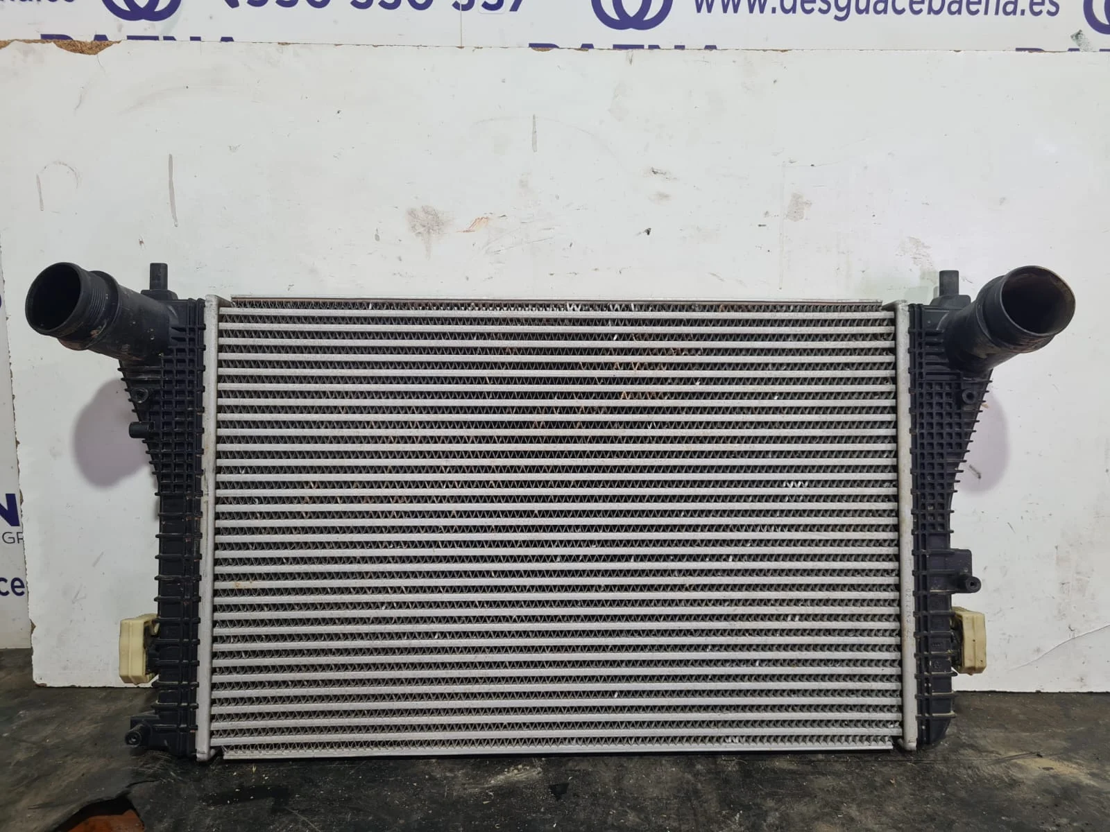 Foto de INTERCOOLER VOLKSWAGEN SHARAN (7N1) referencia 3C0145805AM