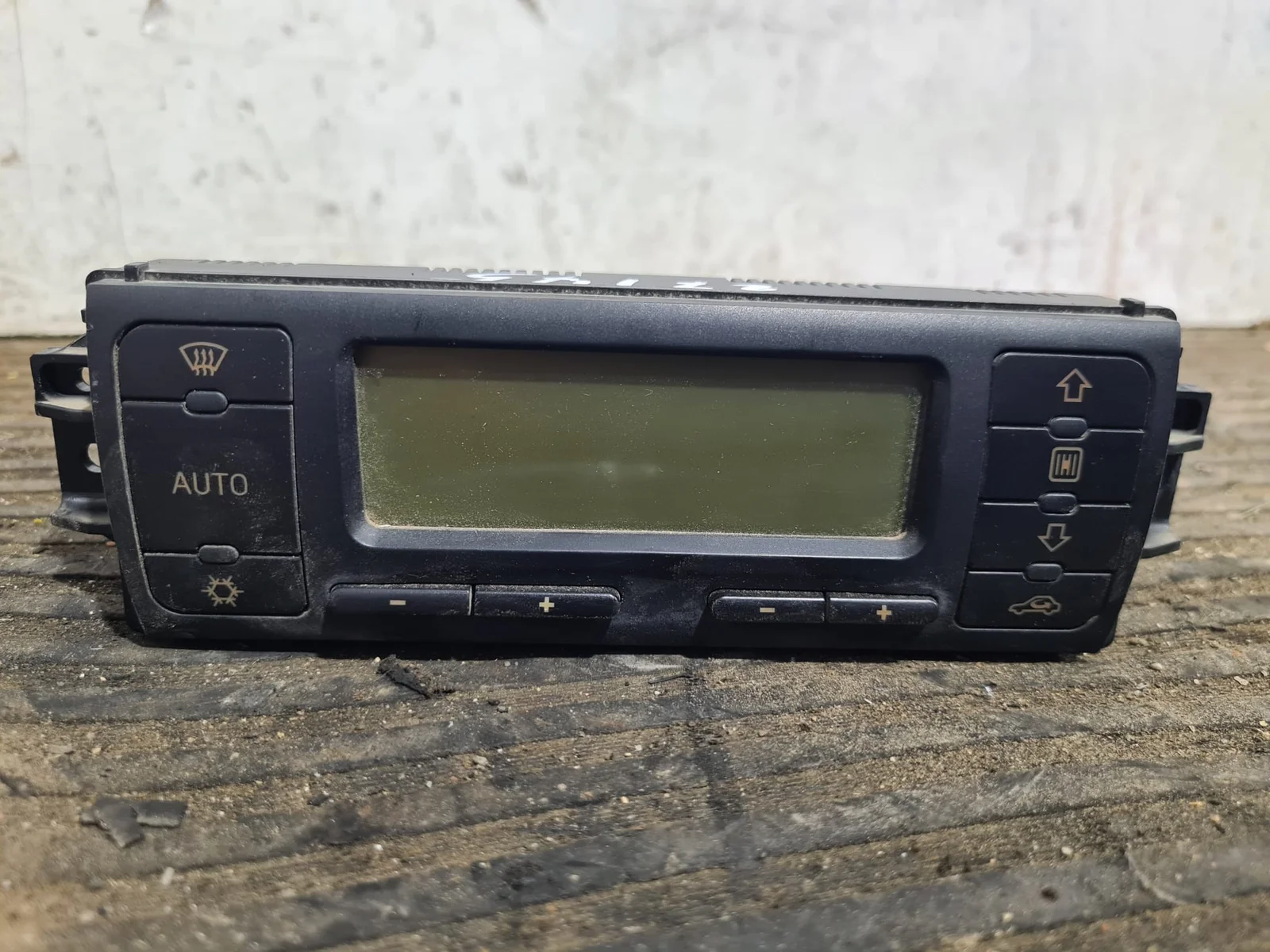 Foto de MANDO CLIMATIZADOR SEAT TOLEDO (1M2) referencia 5HB00797801