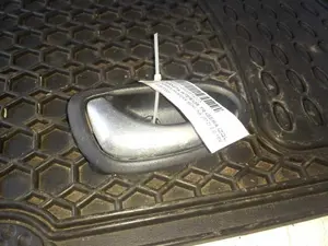 Foto de MANETA INTERIOR TRASERA IZQUIERDA SIN MARCA SIN MODELO referencia 500670006
