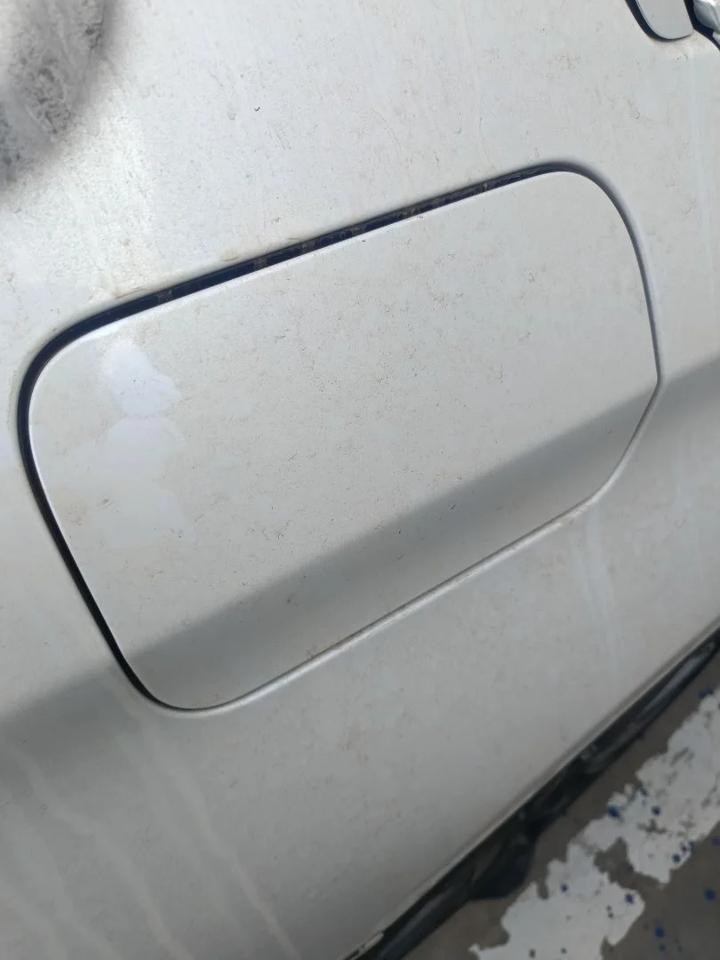 Foto de TAPA EXTERIOR COMBUSTIBLE BMW SERIE 3 FAMILIAR (F31)