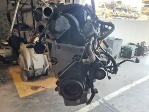 Foto de MOTOR COMPLETO SEAT IBIZA BERLINA (6J5) referencia BXJ foto 3