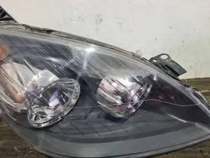 Foto de FARO DERECHO OPEL ZAFIRA B referencia 00251951 foto 7