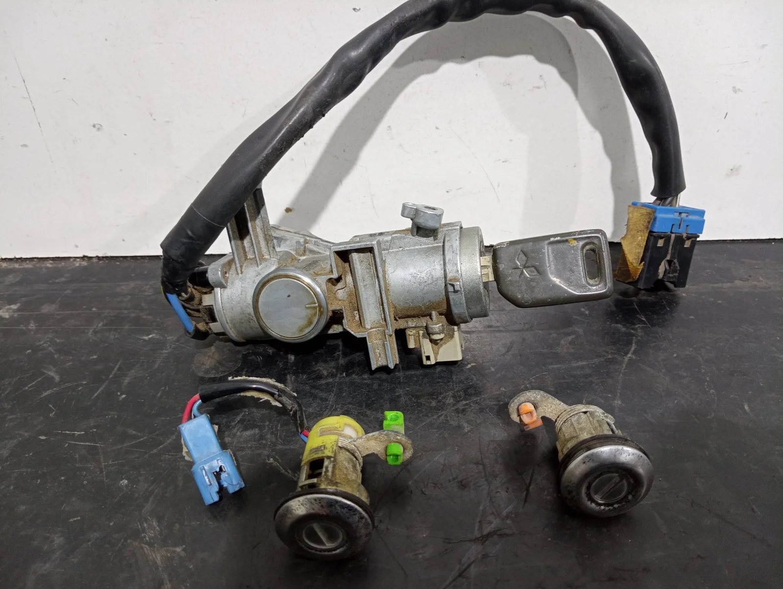 Foto de CONMUTADOR DE ARRANQUE MITSUBISHI MONTERO SPORT (K90) referencia 337891