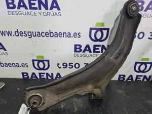 Foto de BRAZO SUSPENSION INFERIOR DELANTERO DERECHO RENAULT CLIO III referencia 378R foto 3