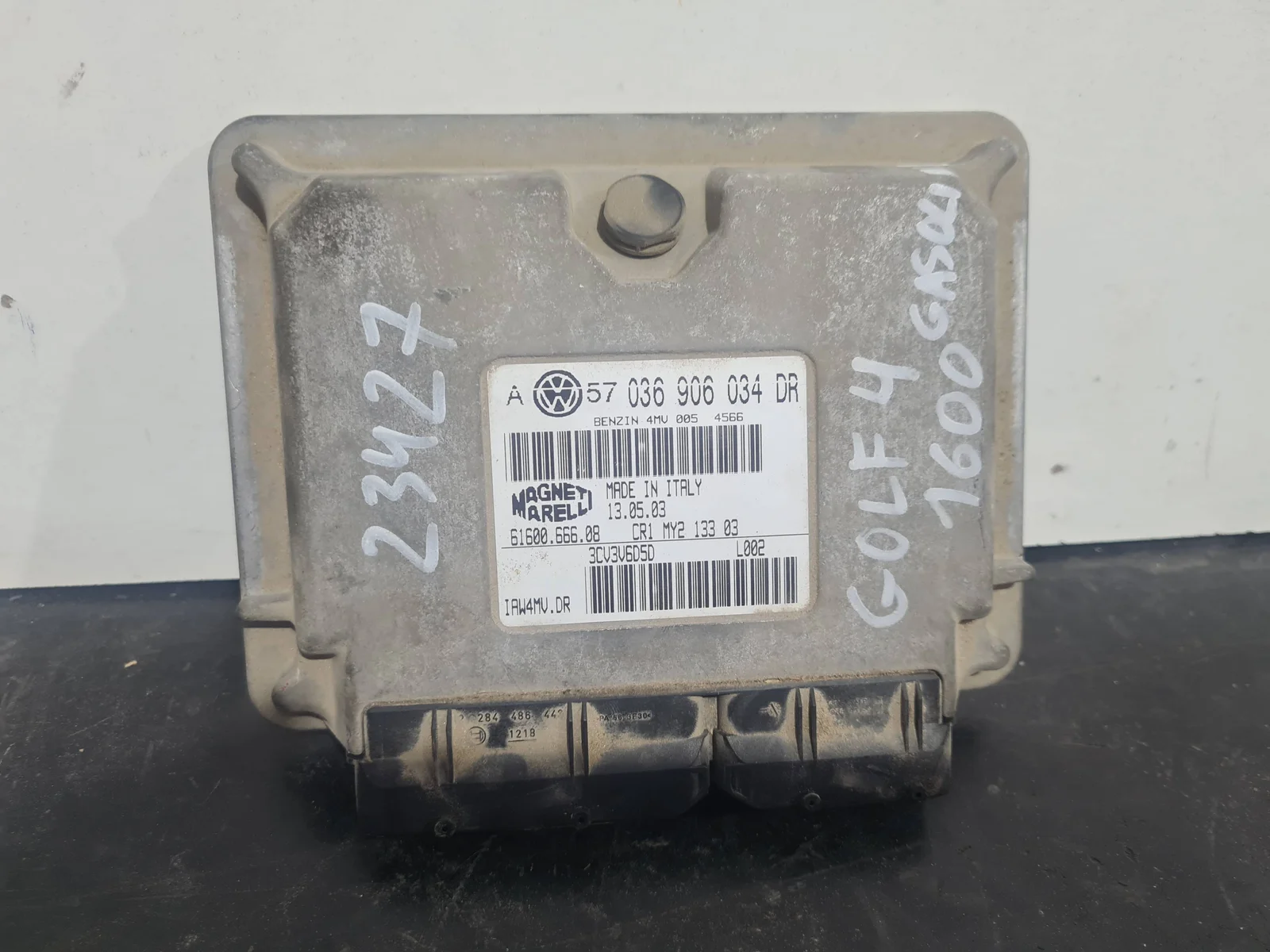 Foto de CENTRALITA MOTOR UCE VOLKSWAGEN GOLF IV BERLINA (1J1)(10.1997) referencia 03690634DR