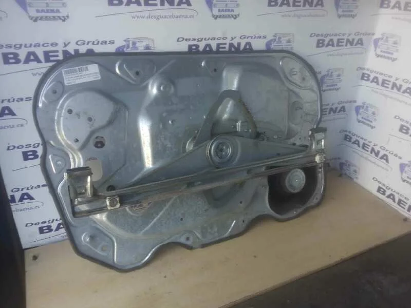 Foto de ELEVALUNAS DELANTERO DERECHO FORD FOCUS BERLINA (CAP) referencia 984697127