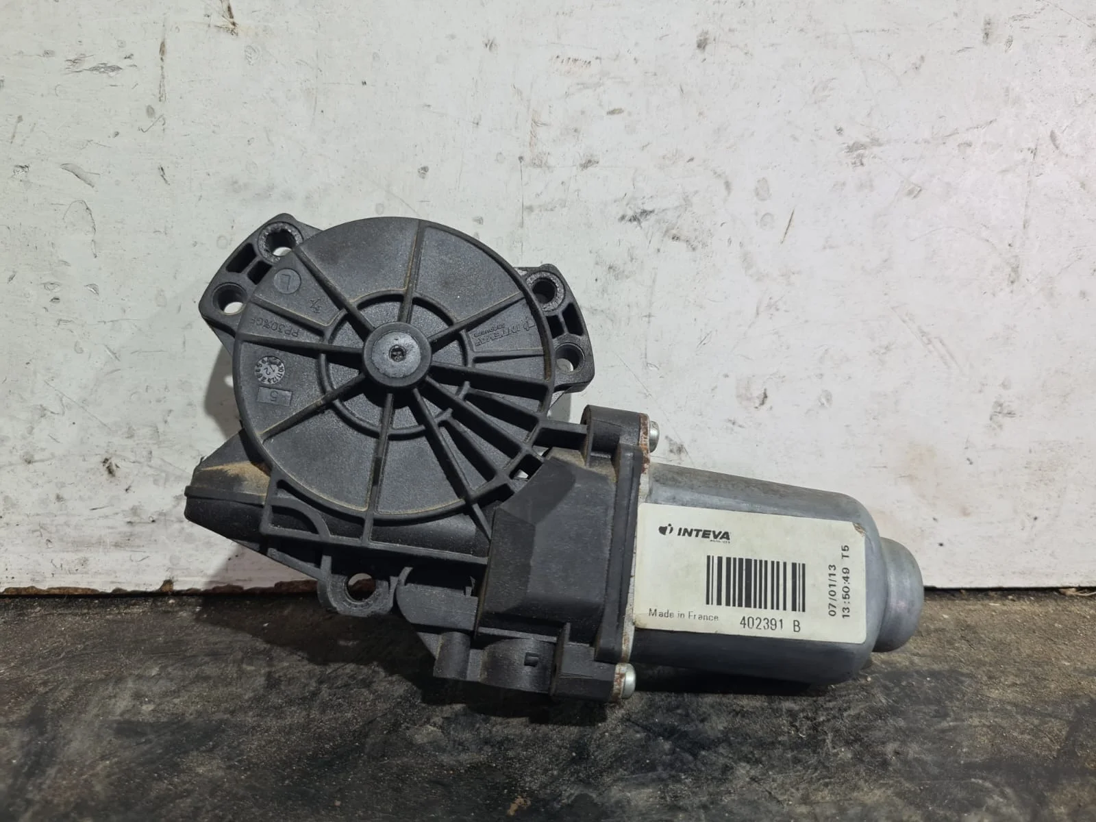 Foto de MOTOR ELEVALUNAS DELANTERO IZQUIERDO HYUNDAI IX35 (EL/LM) referencia 402391B