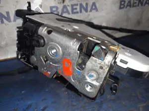 Foto de CERRADURA PUERTA DELANTERA DERECHA CITROEN C4 PICASSO referencia 24094158 foto 4