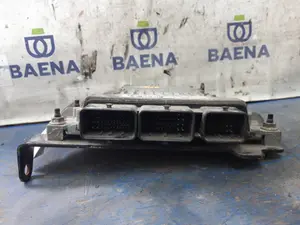 Foto de CENTRALITA MOTOR UCE RENAULT MEGANE II BERLINA 3P referencia 8200565863 foto 3
