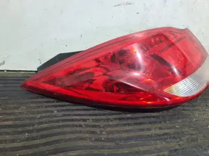 Foto de PILOTO TRASERO IZQUIERDO OPEL INSIGNIA BERLINA referencia 168372 foto 4
