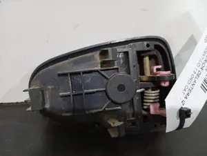 Foto de MANETA INTERIOR DELANTERA IZQUIERDA SIN MARCA SIN MODELO referencia 8261025000 foto 2