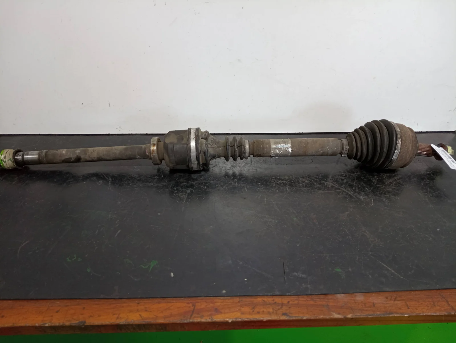 Foto de TRANSMISION DELANTERA DERECHA RENAULT LAGUNA II GRANDTOUR (KG0) referencia 8200363697
