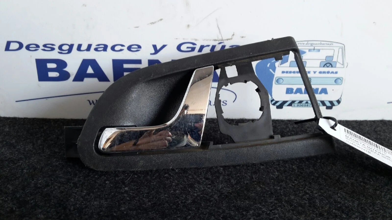 Foto de MANETA INTERIOR TRASERA IZQUIERDA SIN MARCA SIN MODELO referencia 1U4839247B
