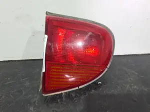 Foto de PILOTO TRASERO DERECHO INTERIOR FORD ESCORT BERL./TURNIER referencia D25KA