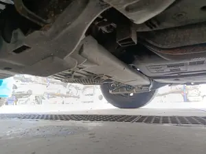 Foto de EJE TRASERO PEUGEOT 208