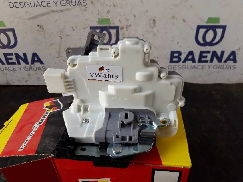 Foto de CERRADURA PUERTA DELANTERA IZQUIERDA SEAT LEON (1P1) referencia 1P1837015