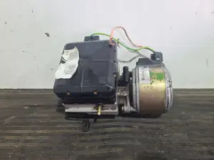 Foto de BOMBA SUSPENSION CITROEN C5 BERLINA referencia 963671388000