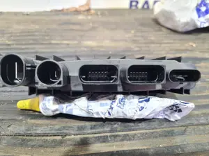 Foto de MODULO ELECTRONICO BMW SERIE 1 BERLINA (F40) referencia 858990702 foto 6