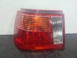 Foto de PILOTO TRASERO IZQUIERDO SEAT IBIZA (6K1) referencia 964039