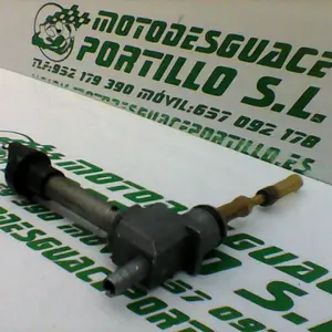 Foto de Grifo gasolina Peugeot Ludix 50 referencia 35-24-47142 foto 4