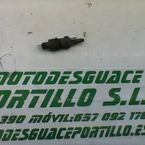 Foto de Sensor de freno delantero Peugeot Ludix 50 referencia 116-18-19947 foto 9