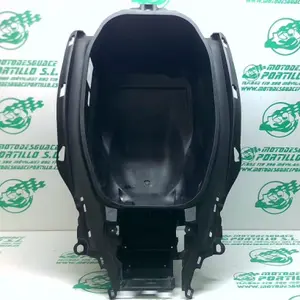 Foto de Porta-casco Yamaha N MAX 125 referencia 394-23-46409 foto 3