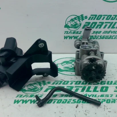 Foto de Bomba de aceite BMW K1200R referencia 332-23-45510
