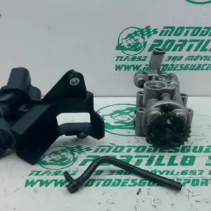 Foto de Bomba de aceite BMW K1200R referencia 332-23-45510 foto 1