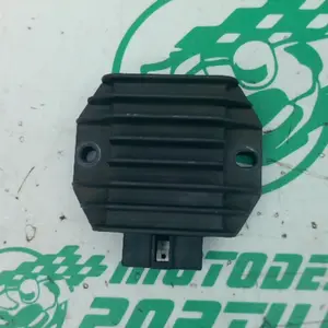 Foto de Regulador Piaggio LIBERTY 125 - 05-08 referencia 193-22-38031 foto 3