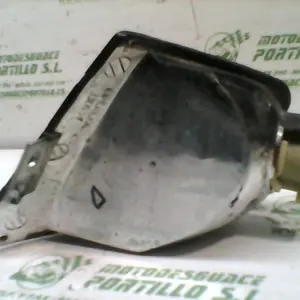 Foto de Intermitente delantero derecho Piaggio Skipper 150 referencia 185-16-10501