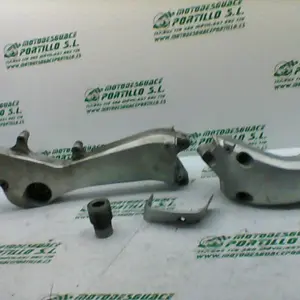 Foto de Basculante Honda Silver wing 600 referencia 122-19-20302 foto 5