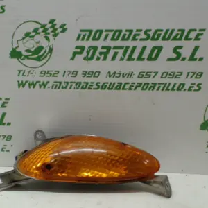 Foto de Intermitente delantero izquierdo Kymco Dink 125 referencia 200-16-2570
