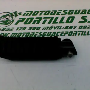 Foto de Reposapies trasero derecho Derbi Mulhacen 125 referencia 140-16-18451