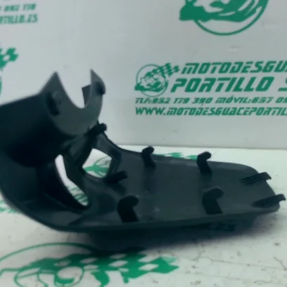 Foto de Embellecedor de cerradura de contacto Sym JOYMAX 125 GTS referencia 375-21-47636